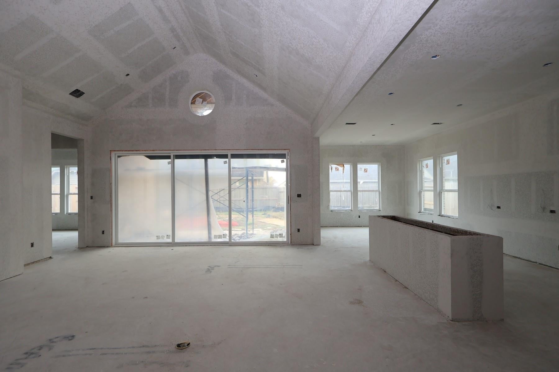 1818 S Wildflower Drive