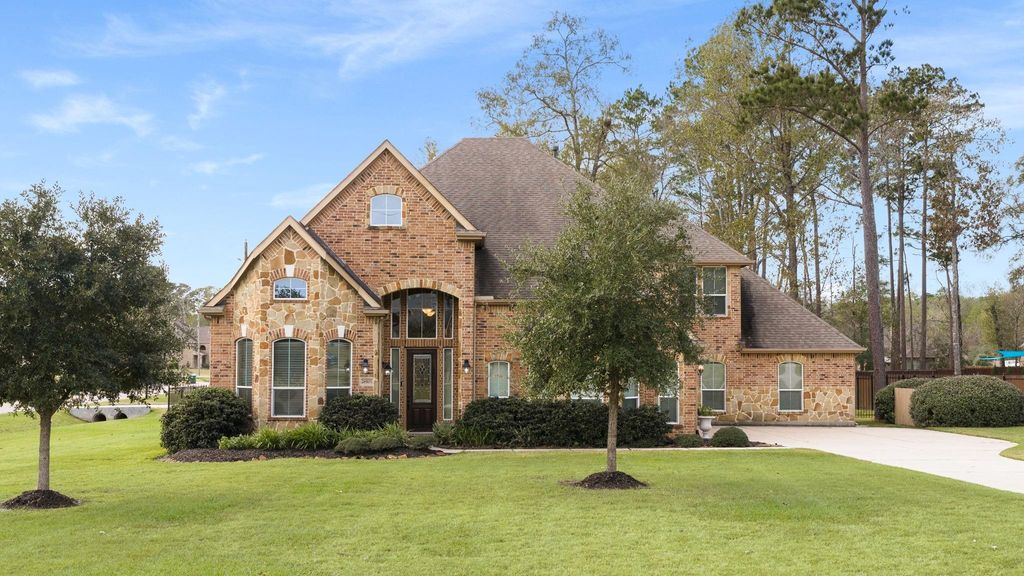 Photo of 28503 Riverside Crest Lane, Houston, TX 77336 (MLS # 91098136)