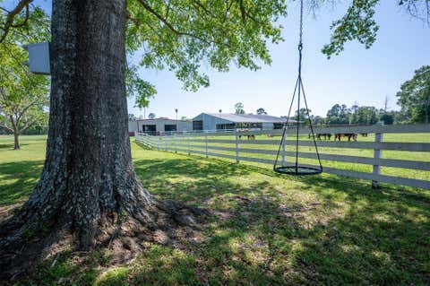 Photo of 219 County Road 4800, Warren, TX 77664 (MLS # 84720579)
