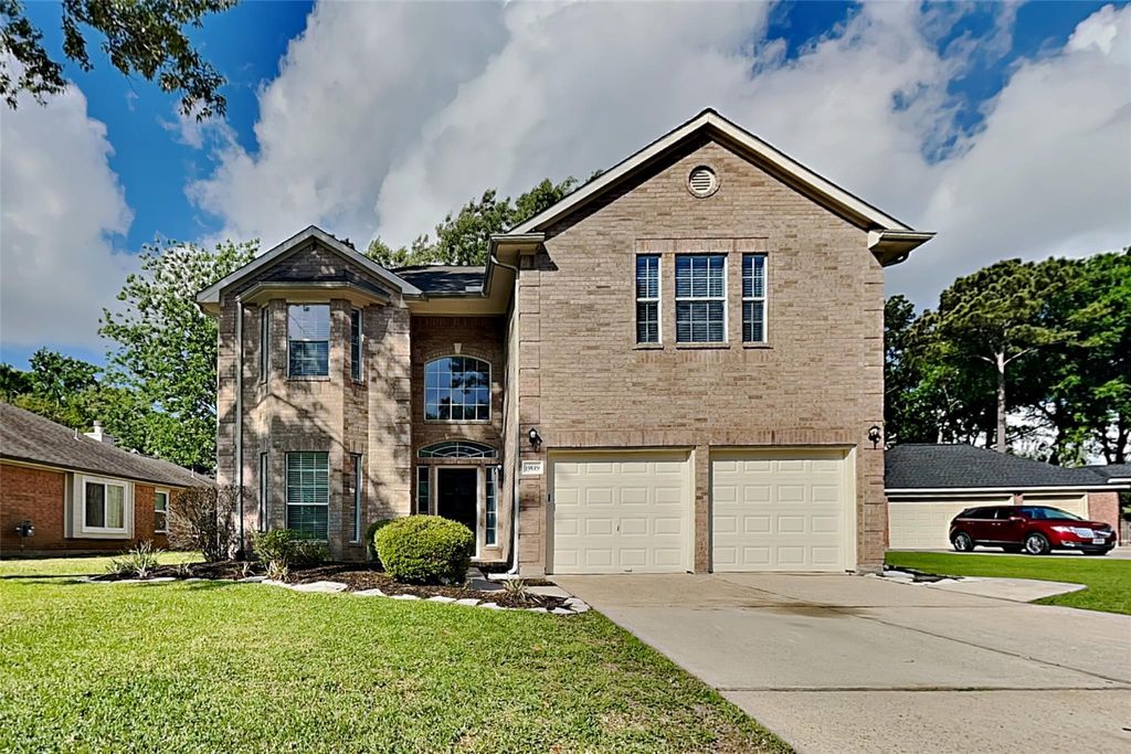 Photo of 19119 Sprintwood Court, Humble, TX 77346 (MLS # 69846354)