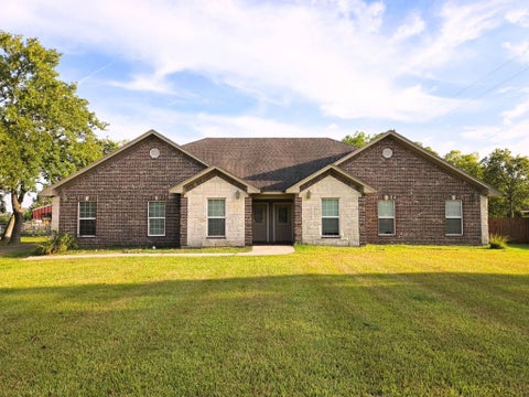Photo of 928 Runneburg Road, Crosby, TX 77532 (MLS # 37968658)
