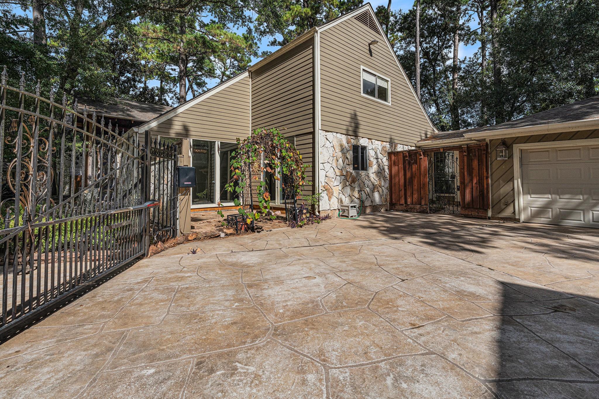 6107 River Mill Court