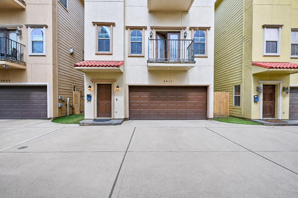 Photo of 5411 Kansas Street, Houston, TX 77007 (MLS # 86238508)