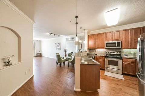 Photo of 1711 Old Spanish Trail #401, Houston, TX 77054 (MLS # 47194332)