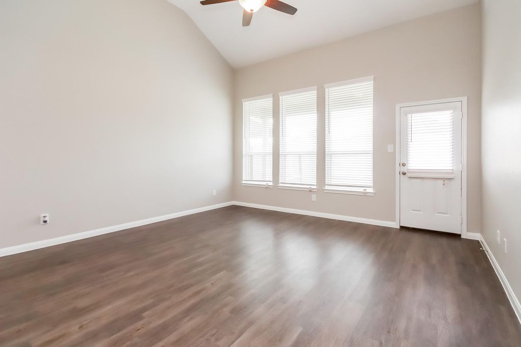Photo of 24530 Lorenzo Glaze Trail, Katy, TX 77493 (MLS # 47425303)