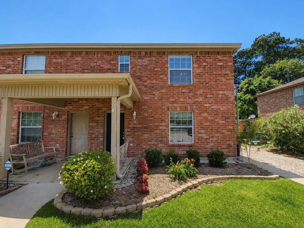 Photo of 24015 Strong Pine Drive Drive #B, Houston, TX 77336 (MLS # 76109553)