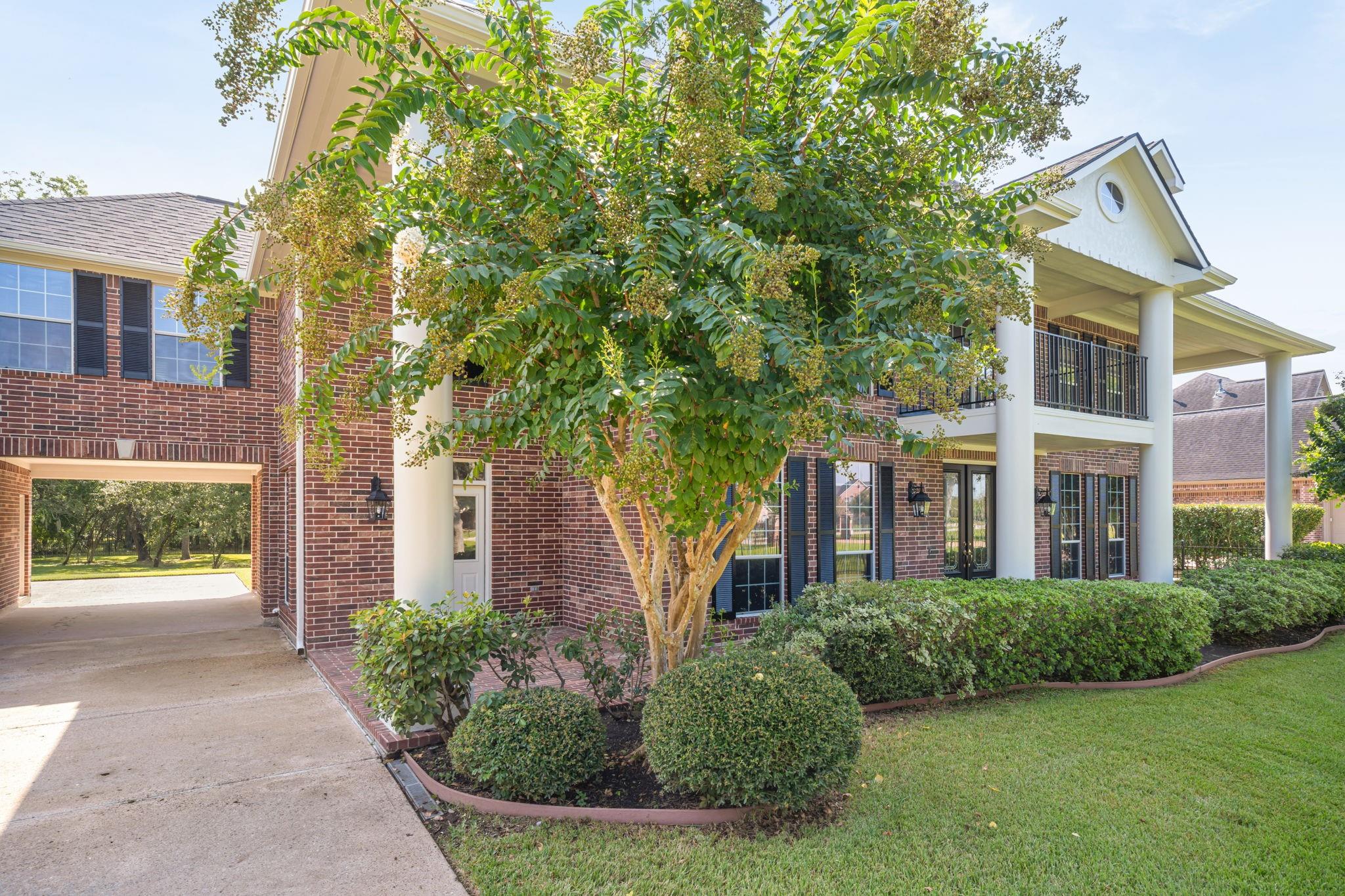4511 Pine Landing Drive