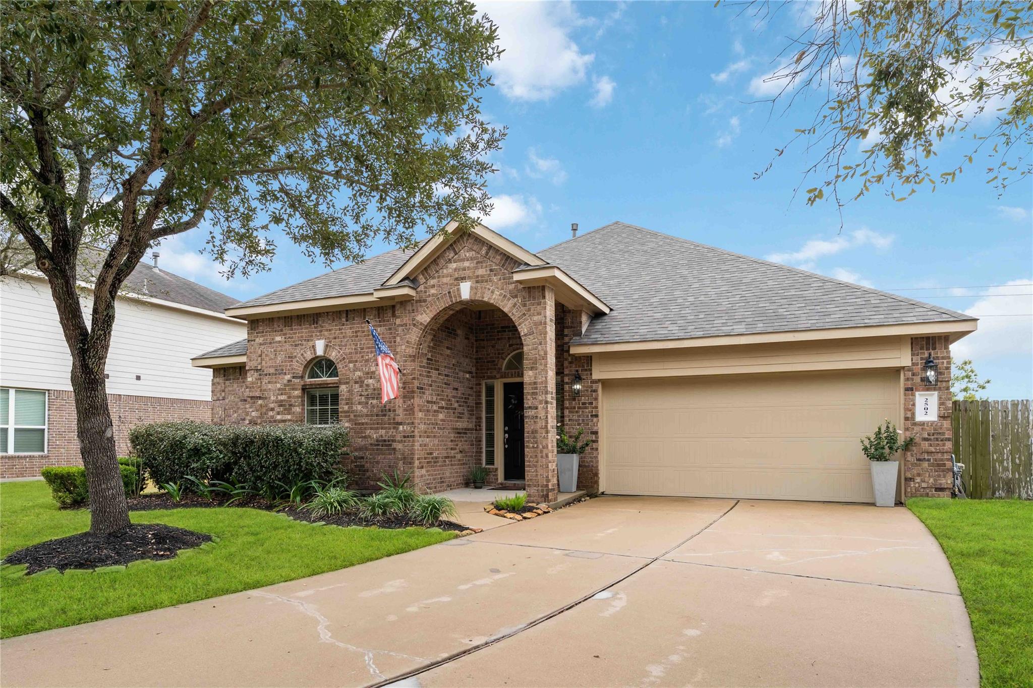 2502 Tiger Eye Drive