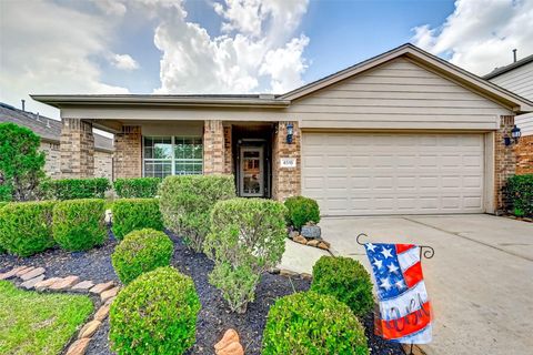 Photo of 4519 Woodspring Glen Lane, Houston, TX 77345 (MLS # 57200486)