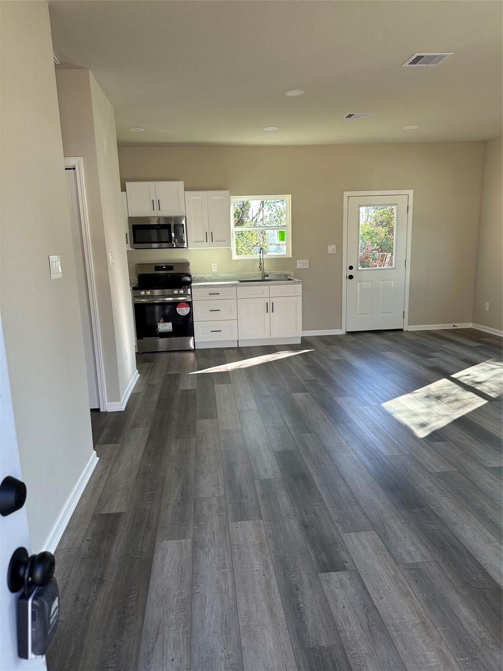 Photo of 2230 Cable Avenue, Beaumont, TX 77703 (MLS # 31899882)