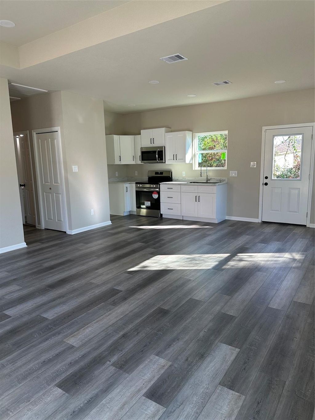 Photo of 2230 Cable Avenue, Beaumont, TX 77703 (MLS # 31899882)