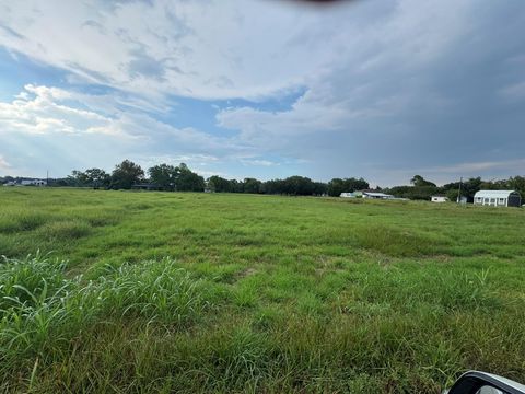 Photo of TBD Greenwood Street, Palacios, TX 77465 (MLS # 72299974) Photo of TBD Greenwood Street, Palacios, TX 77465 (MLS # 72299974)