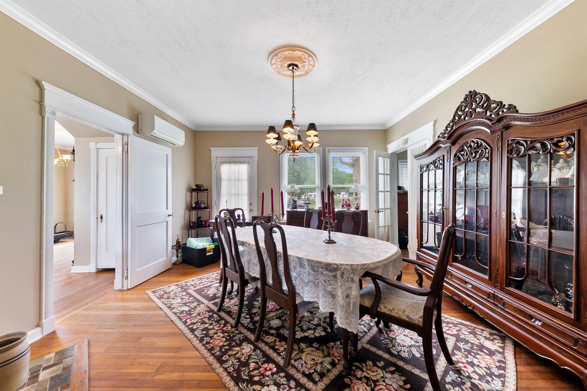 Highlands, Texas, 77562, United States, 5 Bedrooms Bedrooms, ,3 BathroomsBathrooms,Residential,Active,2030110