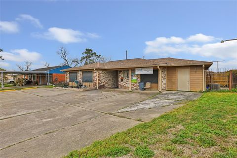 827 Casey Street Channelview TX 77530