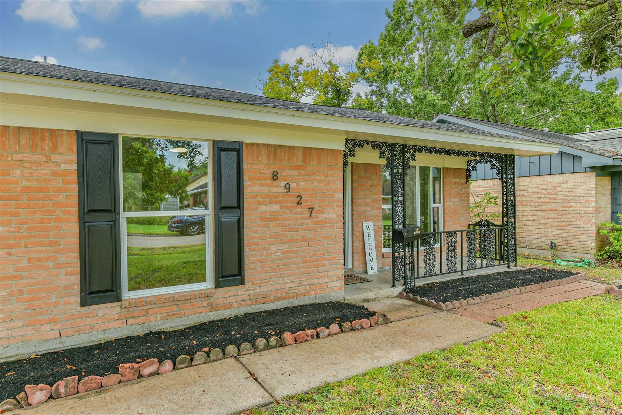 8927 Alcott Drive
