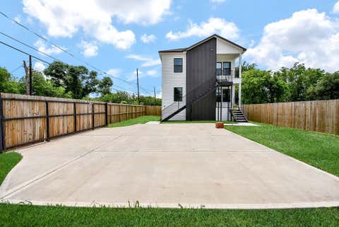 Photo of 2707 Kirk Street, Houston, TX 77026 (MLS # 38878356)