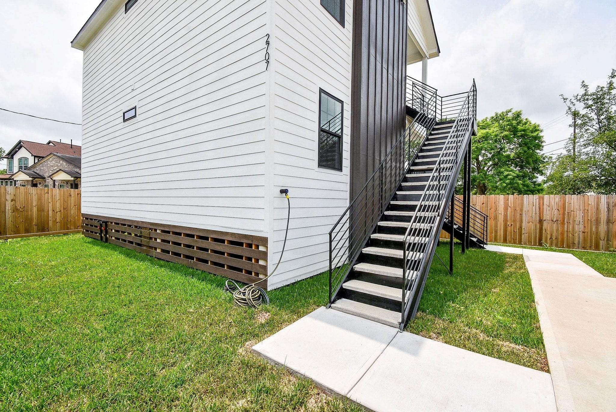 2707 Kirk Street - Photo 4