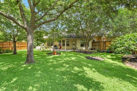 Photo of 25202 Glen Holly Lane, Katy, TX 77494 (MLS # 32925925)