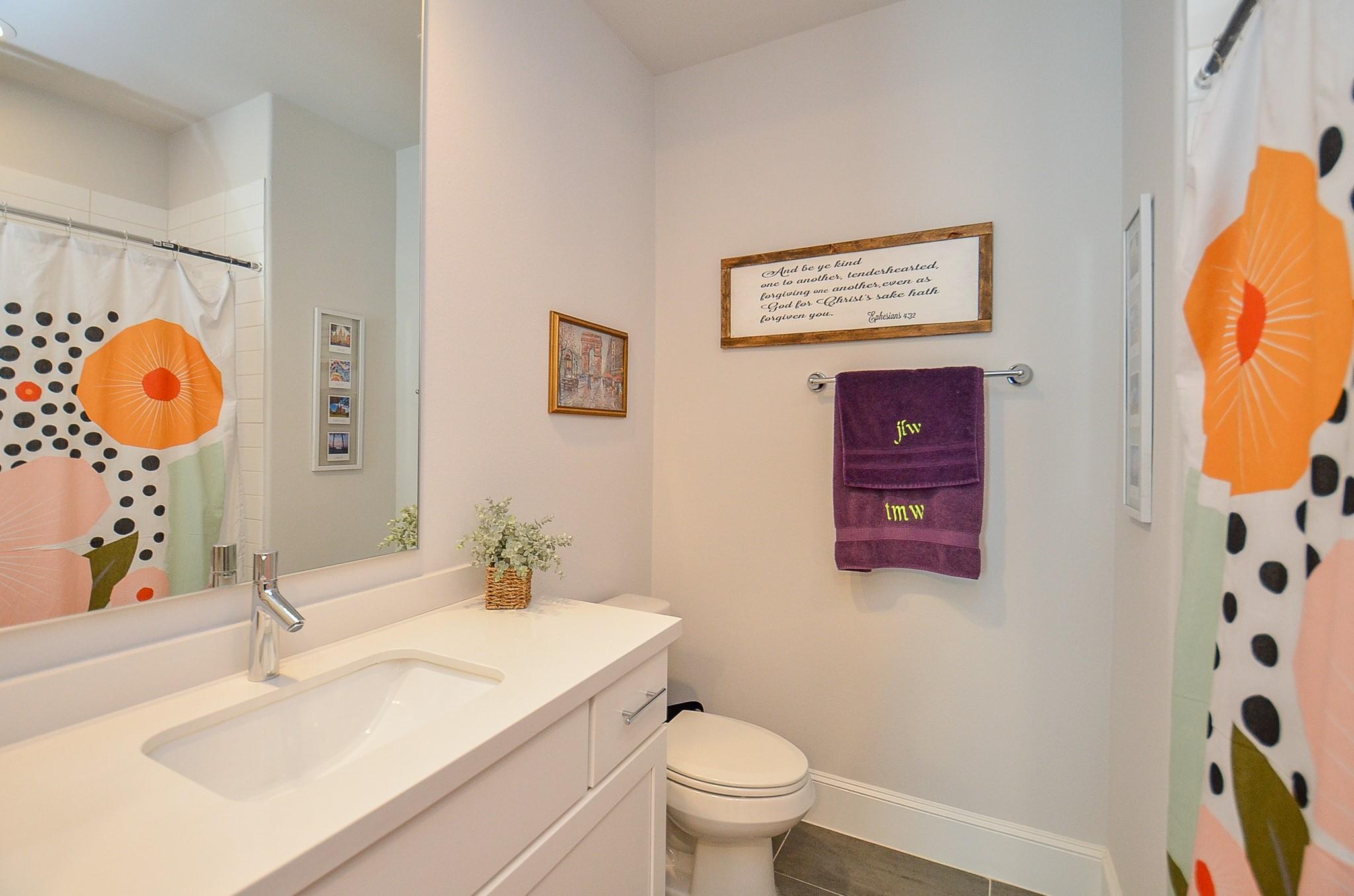 Houston, Texas 77080, United States, 3 Bedrooms Bedrooms, ,4 BathroomsBathrooms,Residential,Active,210138