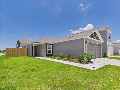 Photo of 6403 Winter Elm Street, Houston, TX 77048 (MLS # 25883899)