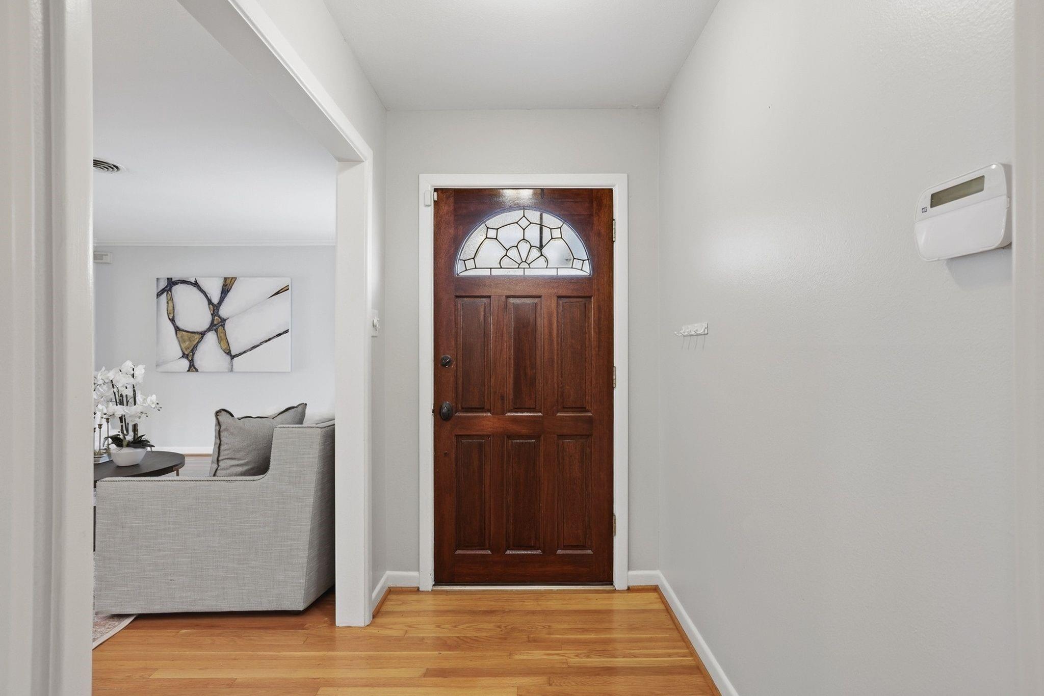 4847 Knickerbocker Street