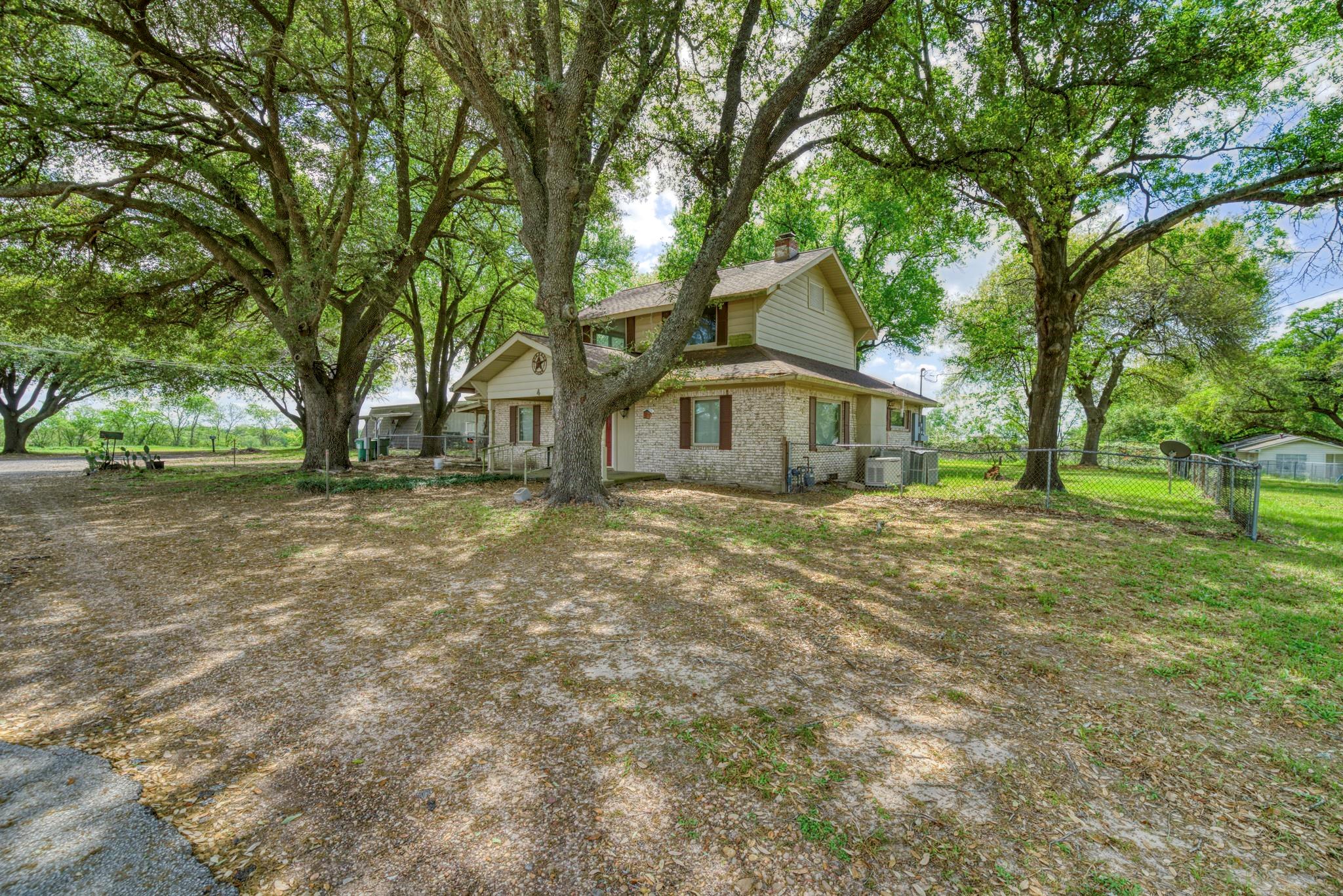 4 W Manning Street