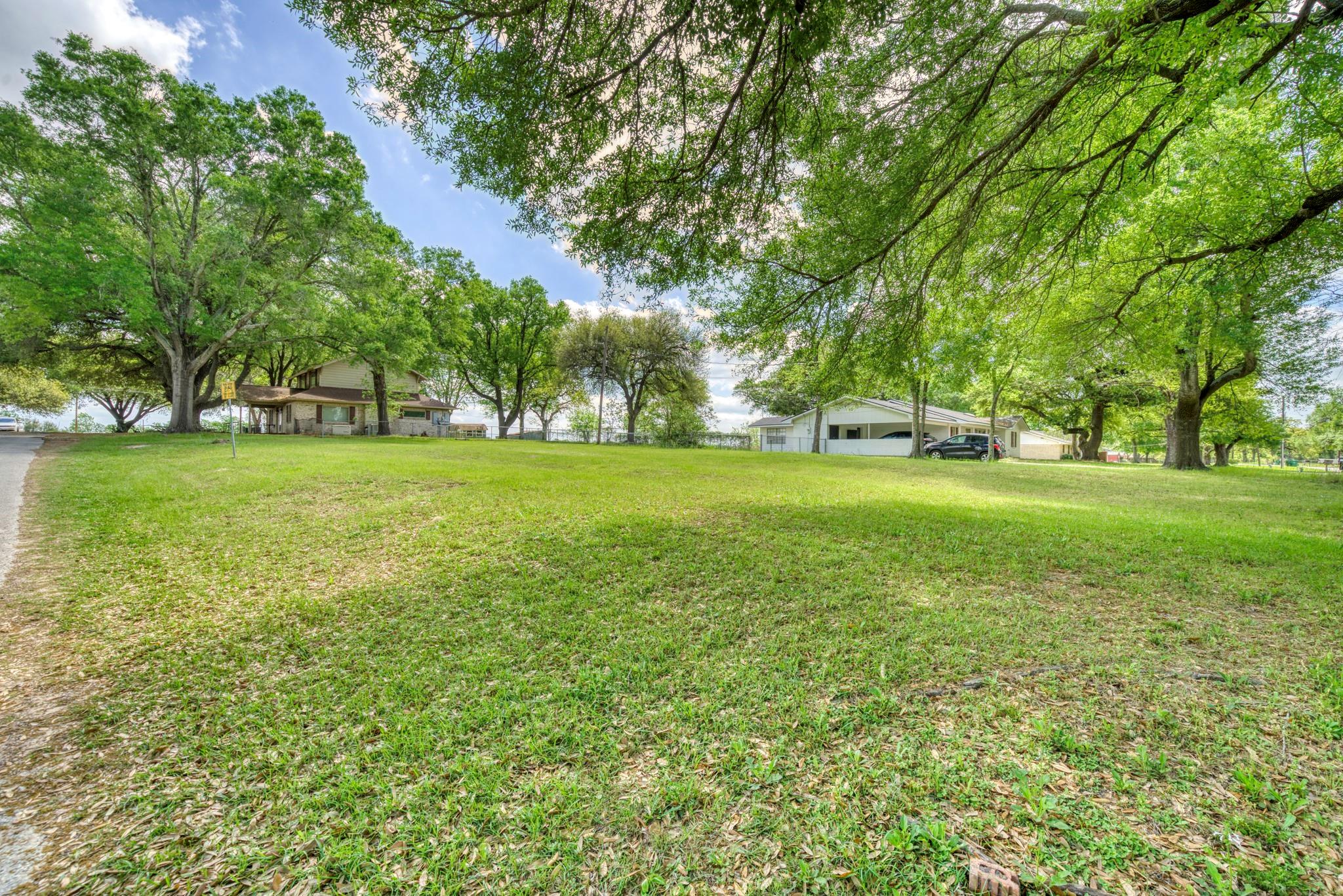 4 W Manning Street