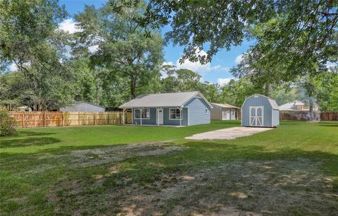 Photo of 14685 Lynnwood Drive, Splendora, TX 77372 (MLS # 37498414)