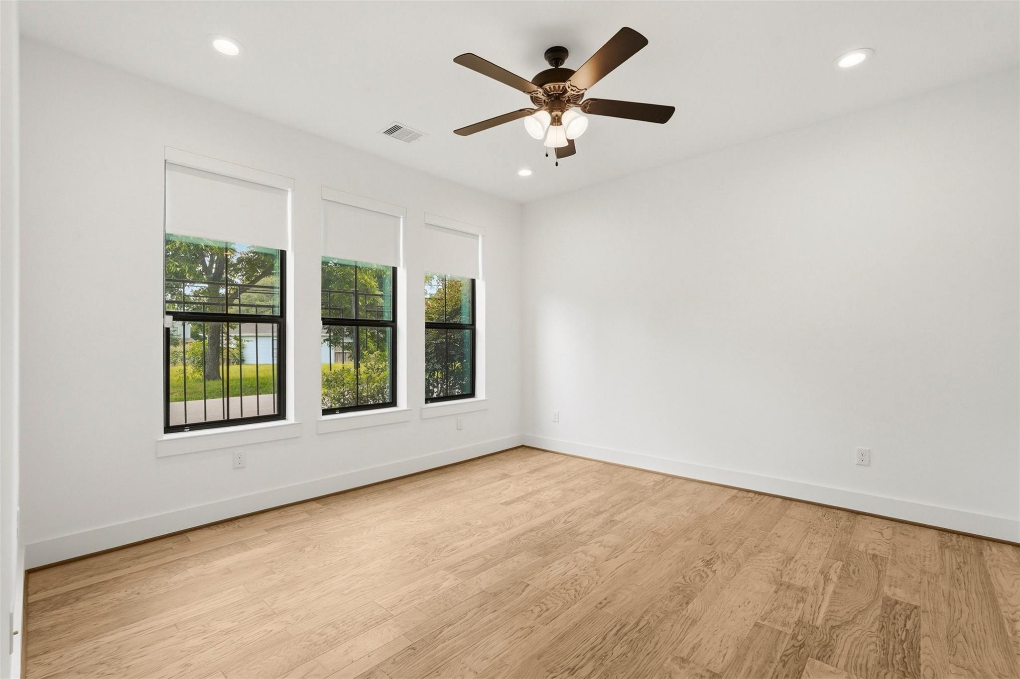1723 W 14th Street B