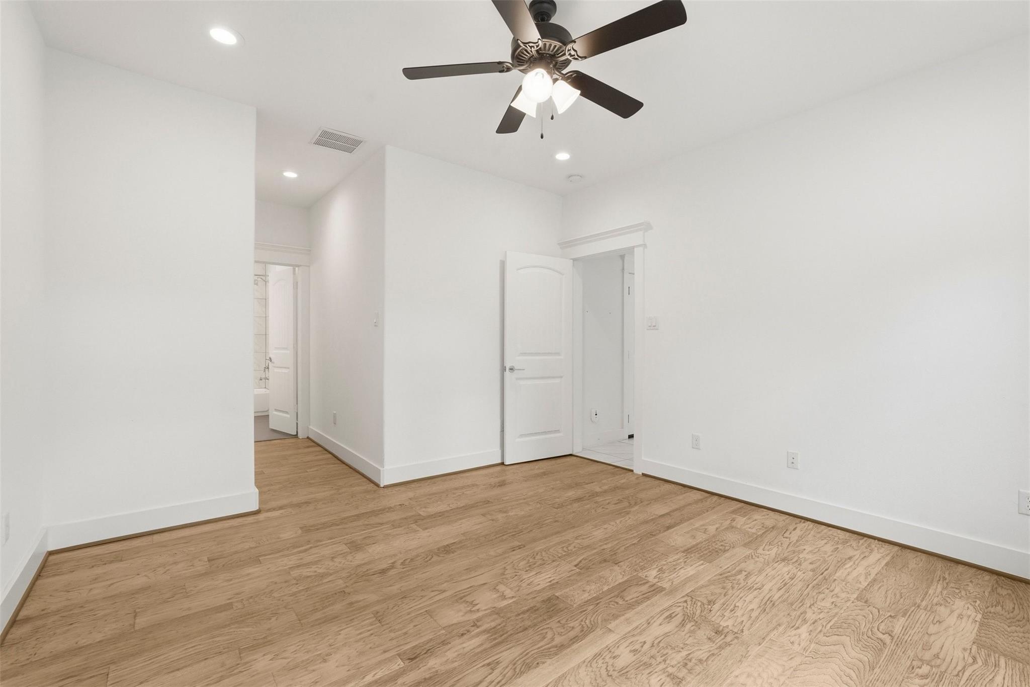 1723 W 14th Street B