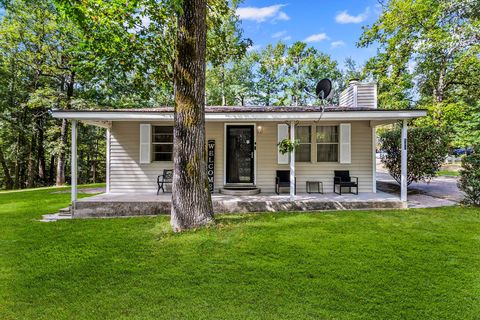 Photo of 118 Finch Drive, Livingston, TX 77351 (MLS # 86730545)