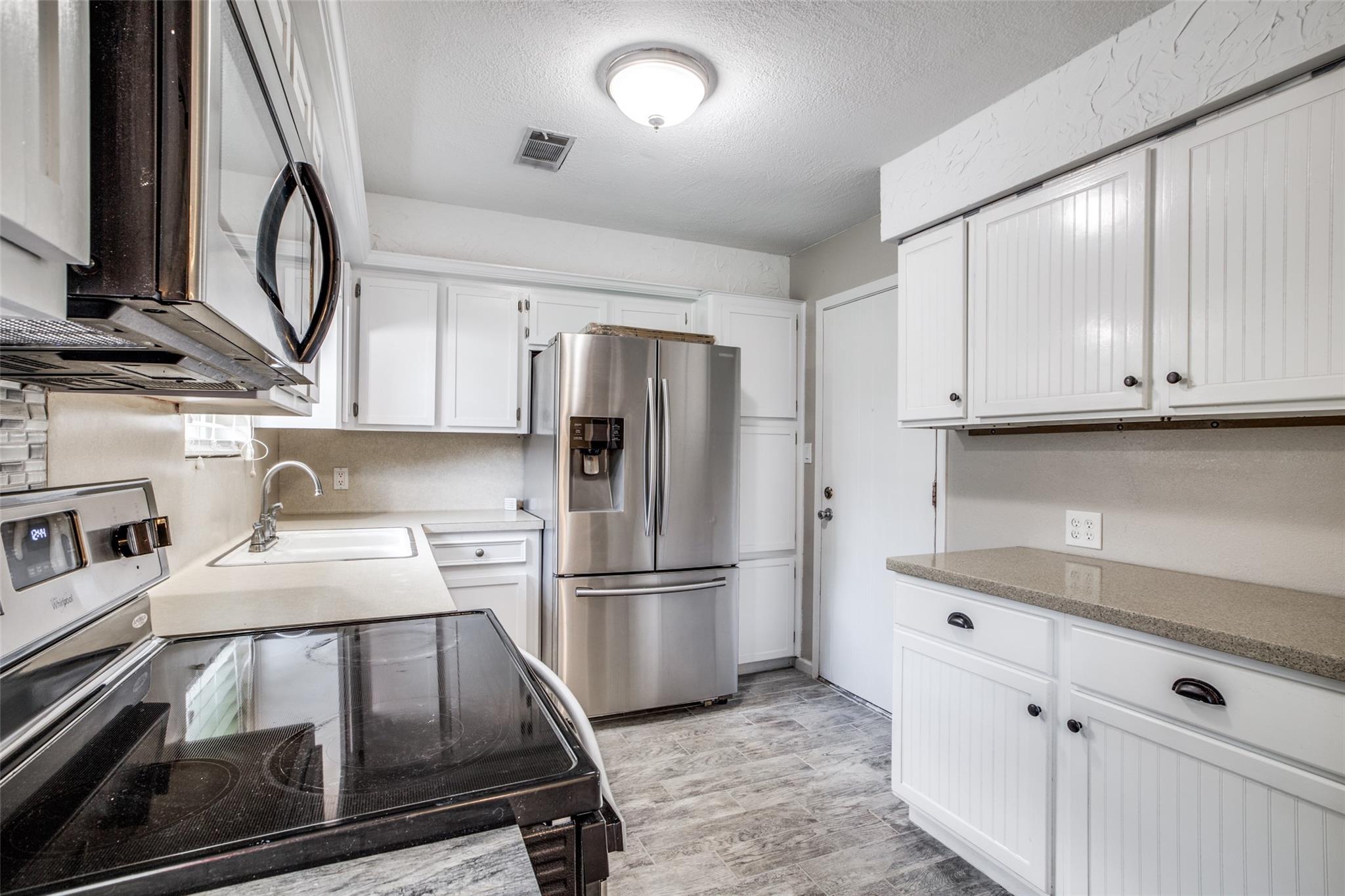 Baytown, Texas 77521, United States, 2 Bedrooms Bedrooms, ,1 BathroomBathrooms,Residential,Active,244961