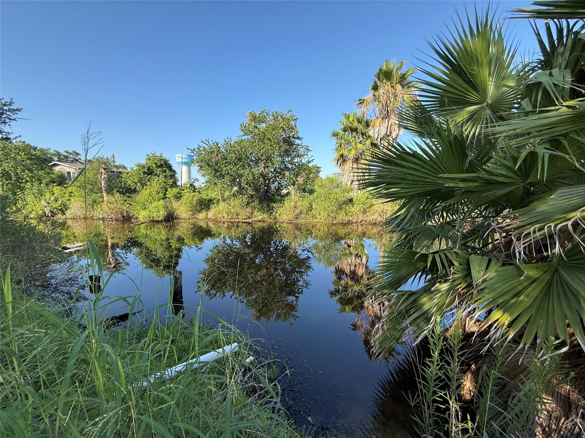1013 Canal E