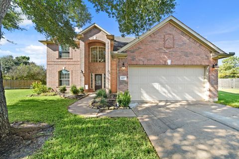Photo of 6015 Biltmore Court, Rosenberg, TX 77471 (MLS # 90218481)