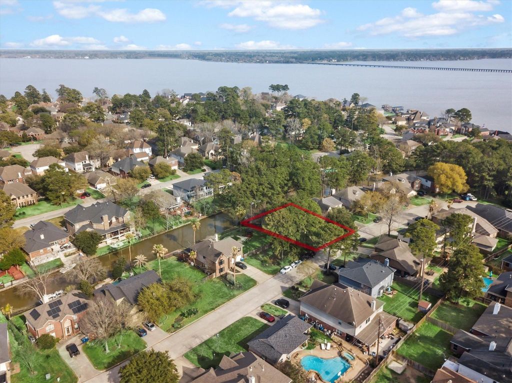 Photo of 18922 Hikers Trail Drive, Humble, TX 77346 (MLS # 51825632)