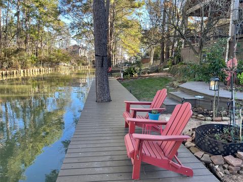 Homes For Sale - 18922 Hikers Trail Drive<br/> Humble, TX 77346