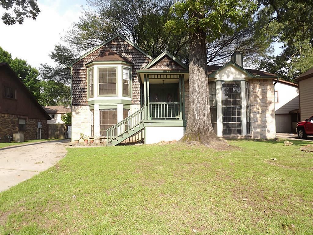 Photo of 19706 Faye Oaks Court, Humble, TX 77346 (MLS # 88722787)