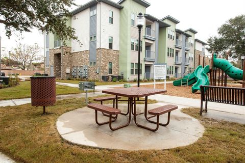 Apartment For Rent - 11641 Leopard Street<br/> Corpus Christi, TX 78410