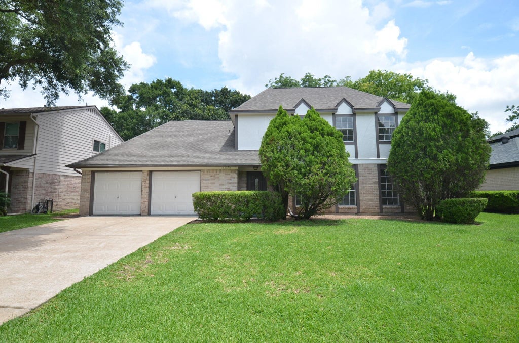 Photo of 14026 Overbrook Lane, Houston, TX 77077 (MLS # 11661232)