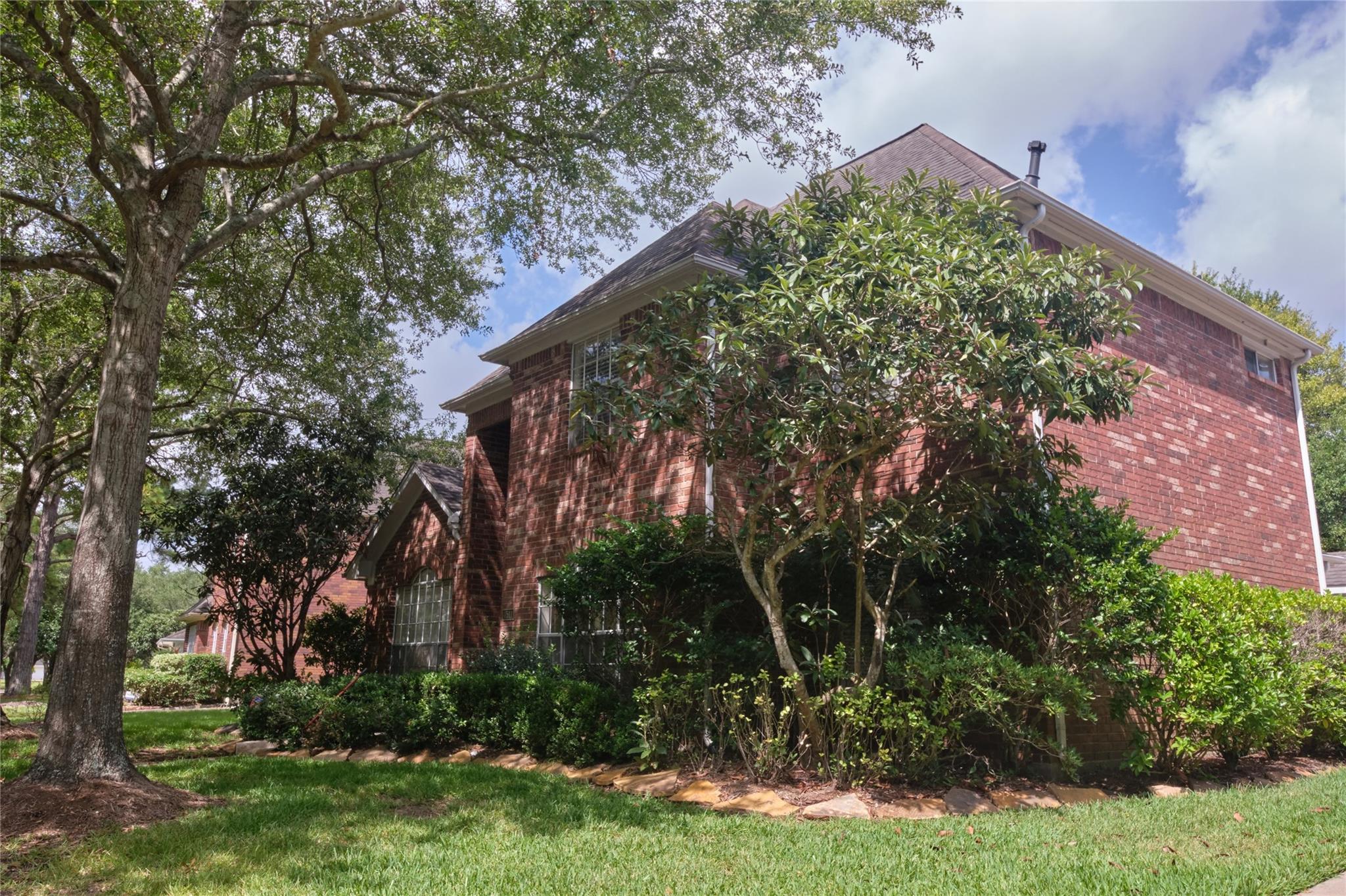 4511 Chestnut Meadow Drive