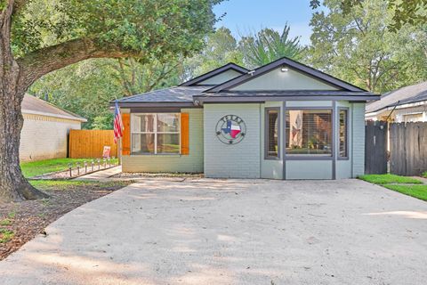 109 Jessica Street Liberty TX 77575