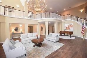 2815 Kings Crossing Drive 105