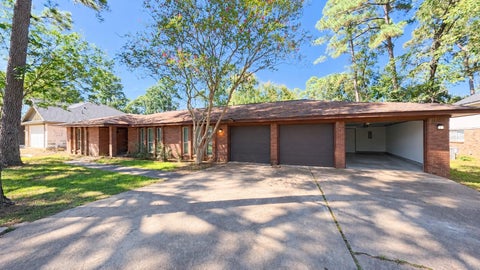 Photo of 2118 Eagle Point Road, Crosby, TX 77532 (MLS # 66658779)