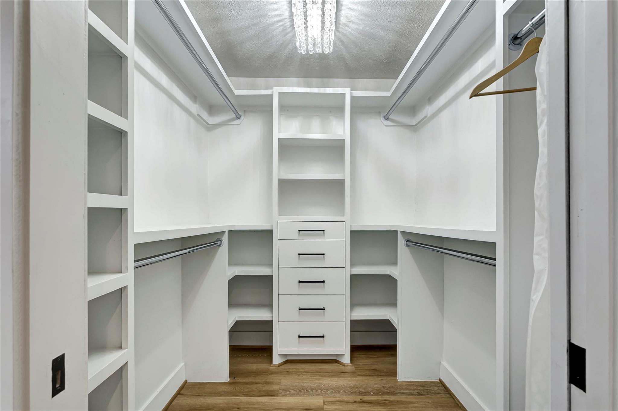 Houston, Texas 77080, United States, 4 Bedrooms Bedrooms, ,2 BathroomsBathrooms,Residential,Active,238835