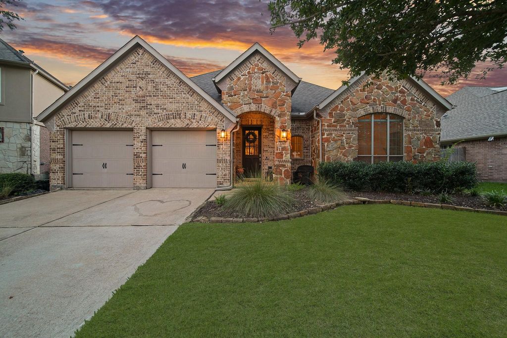 Photo of 3307 Ravens Roost, Missouri City, TX 77459 (MLS # 98569449)