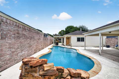Photo of 3611 Vineyard Drive, Houston, TX 77082 (MLS # 26544859)