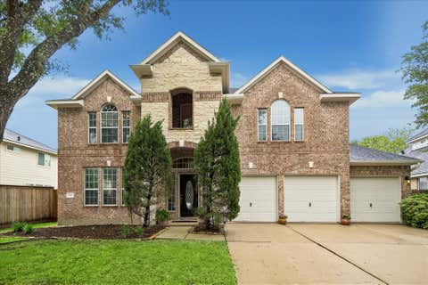 Homes For Sale - 7610 Summer Shore Drive<br/> Rosenberg, TX 77469