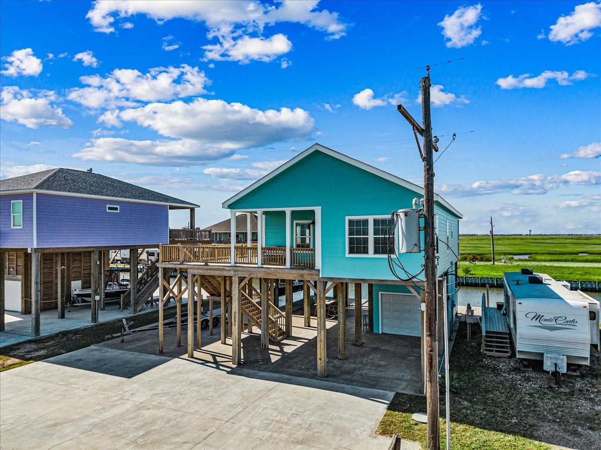1231 N Stingaree Drive