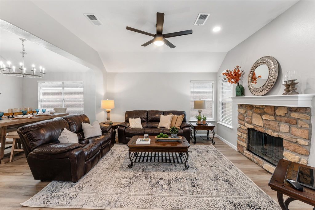 Photo of 29 Cypress Bayou Court, The Woodlands, TX 77382 (MLS # 76125766)