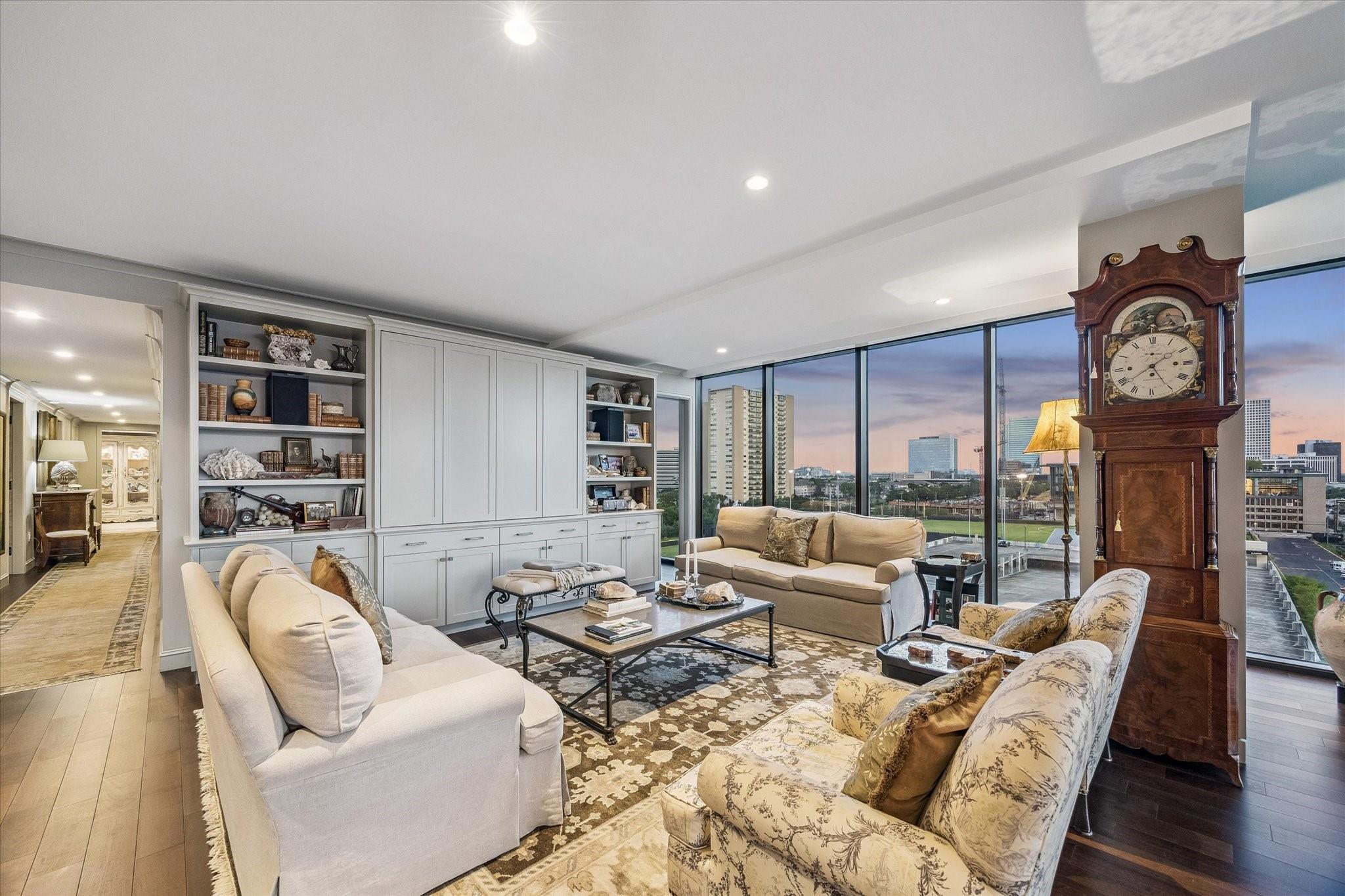 3433 Westheimer Road 706